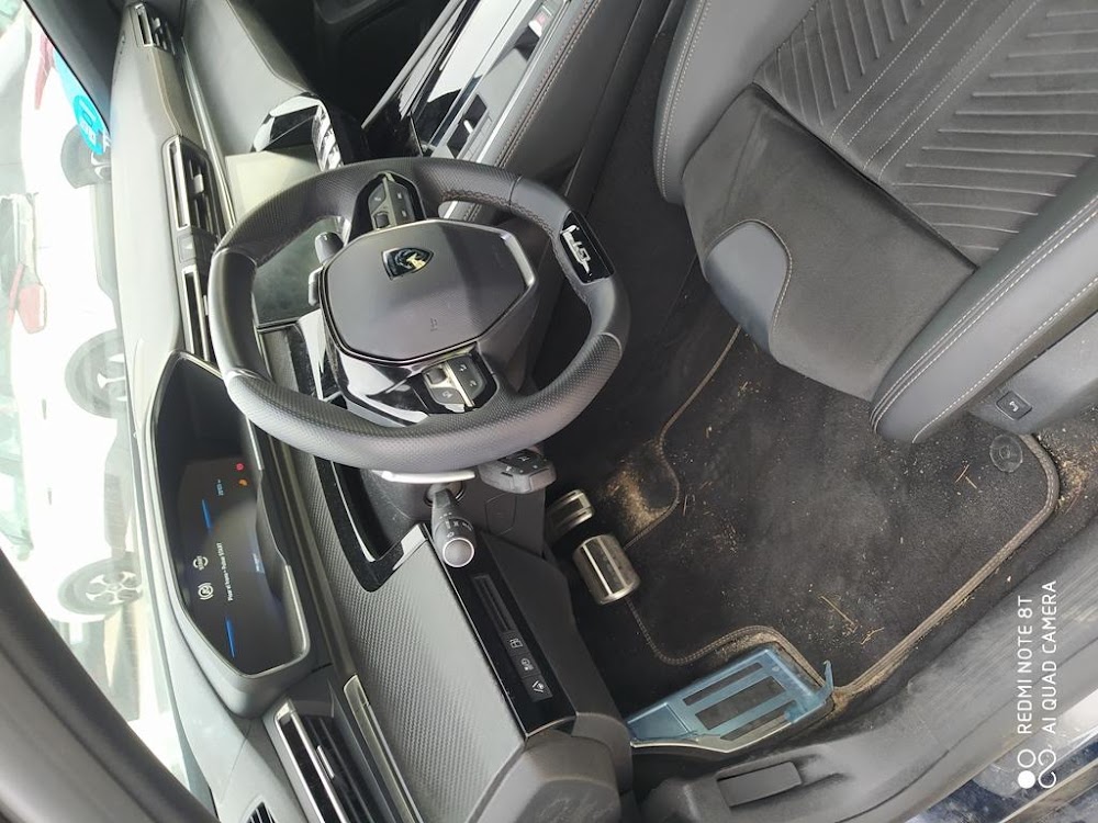 Foto Peugeot 508 Hybrid 12