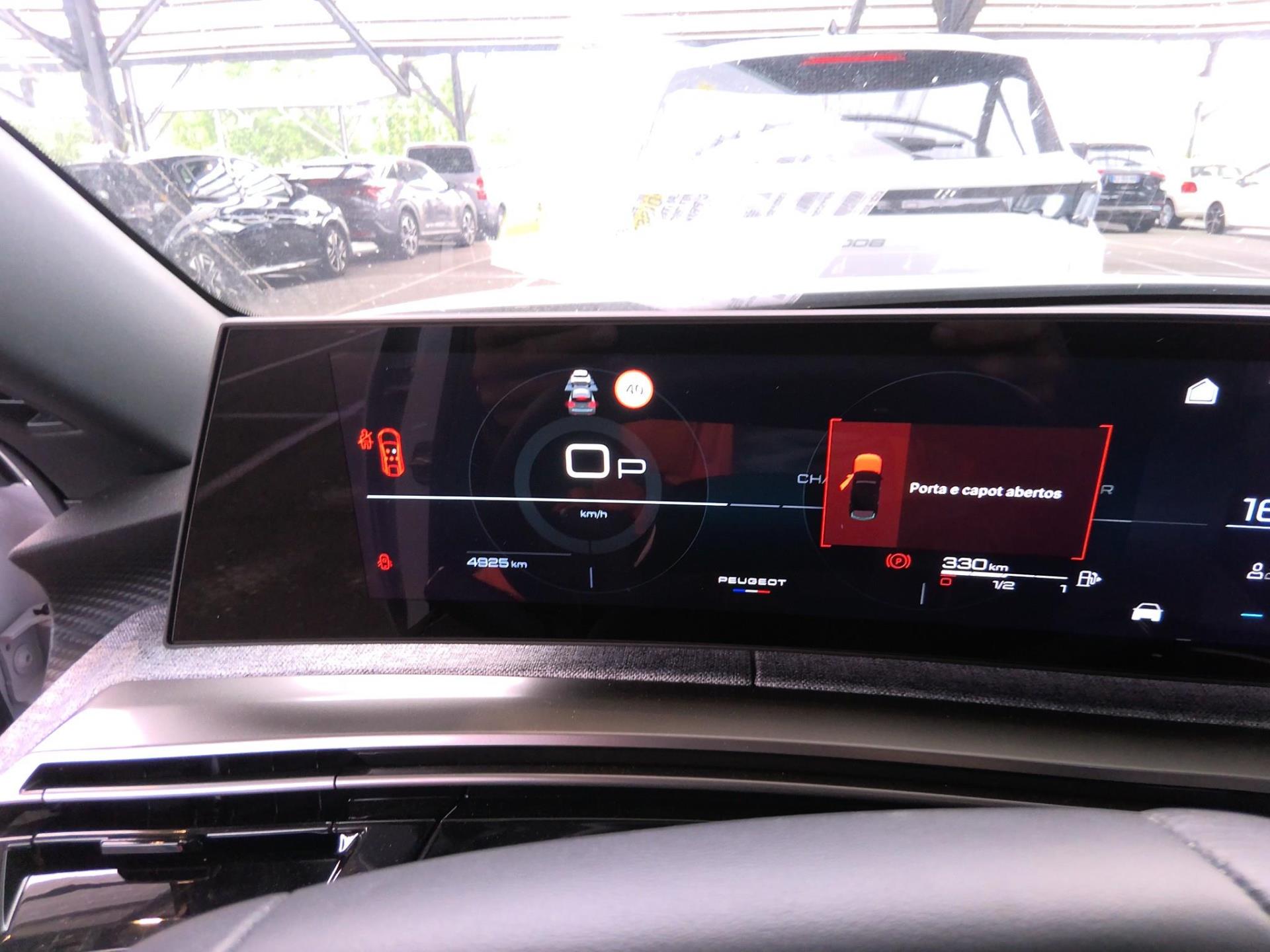 Peugeot 3008 Hybrid 136 e-DCS6 GT 2025