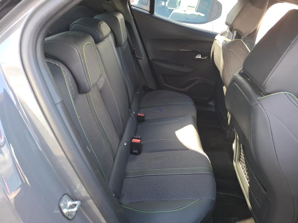 Peugeot 2008 PureTech 130 S&S EAT8 GT 2024