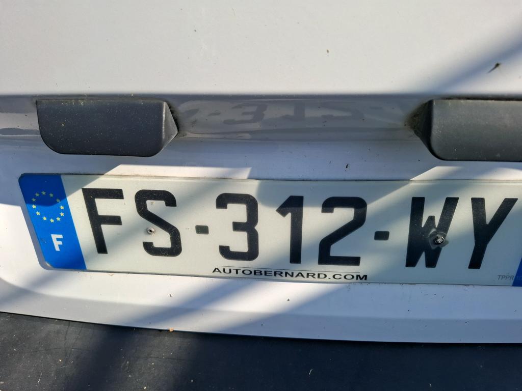 Peugeot PARTNER FOURGON STANDARD 650 KG BLUEHDI 100 S&S BVM5 PREMIUM 2020