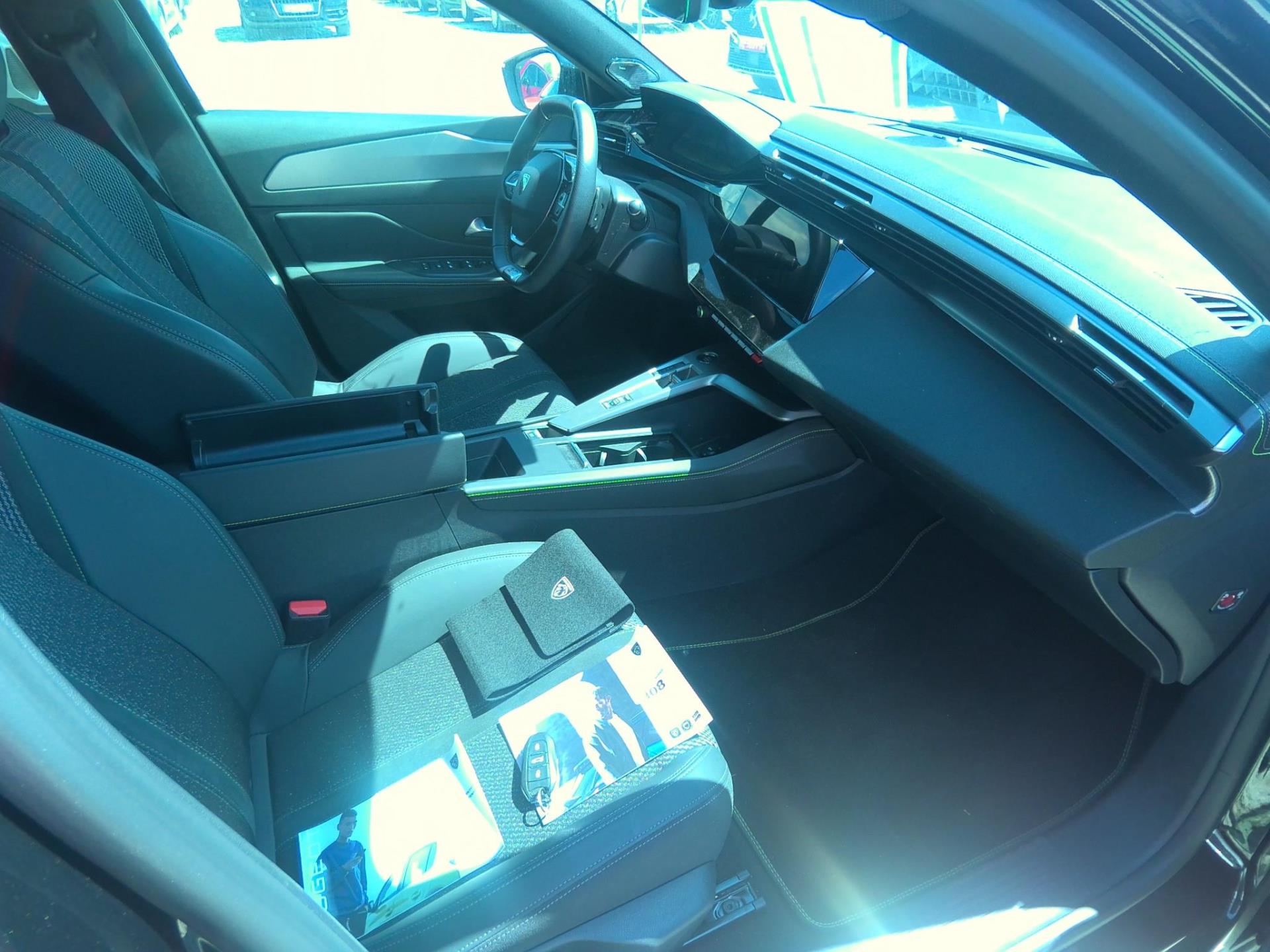 Peugeot 308 PHEV 225 e-EAT8 GT 2024