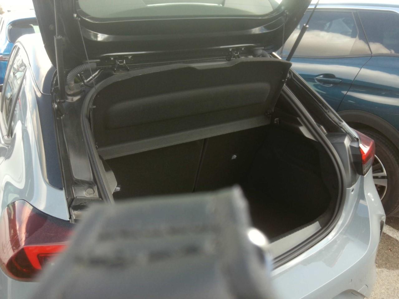 Foto Opel Corsa 16
