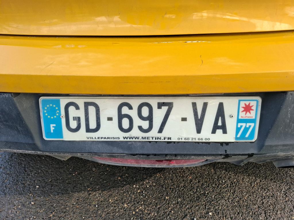 Peugeot 208 BlueHDi 100 S&S BVM6 Active 2021