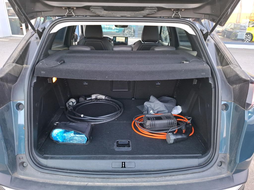 Peugeot 3008 Hybrid 225 e-EAT8 Roadtrip 2021