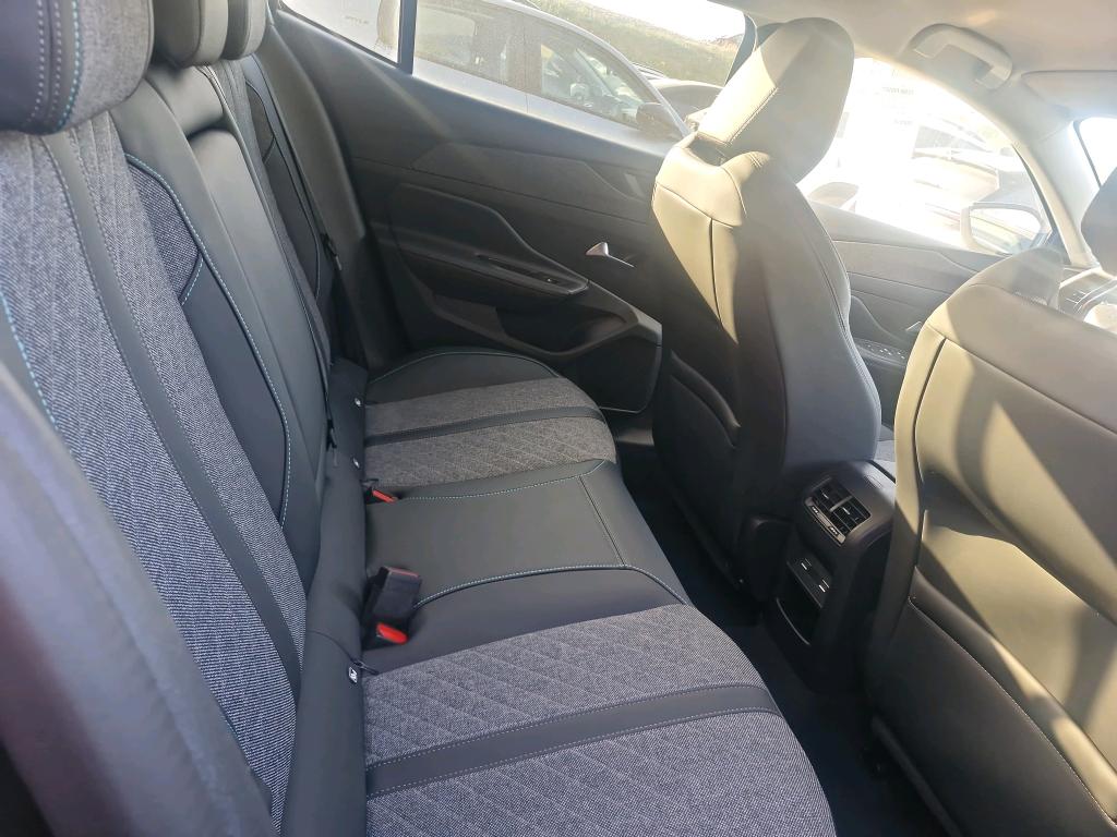 Peugeot 408 Hybrid 136 e-DCS6 Allure 2024