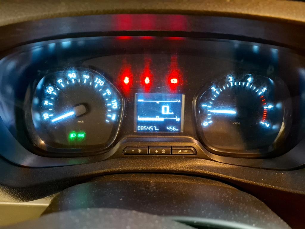 Peugeot EXPERT FGN TOLE STANDARD 2.0 BLUEHDI 120 S&S BVM6 PREMIUM 2018