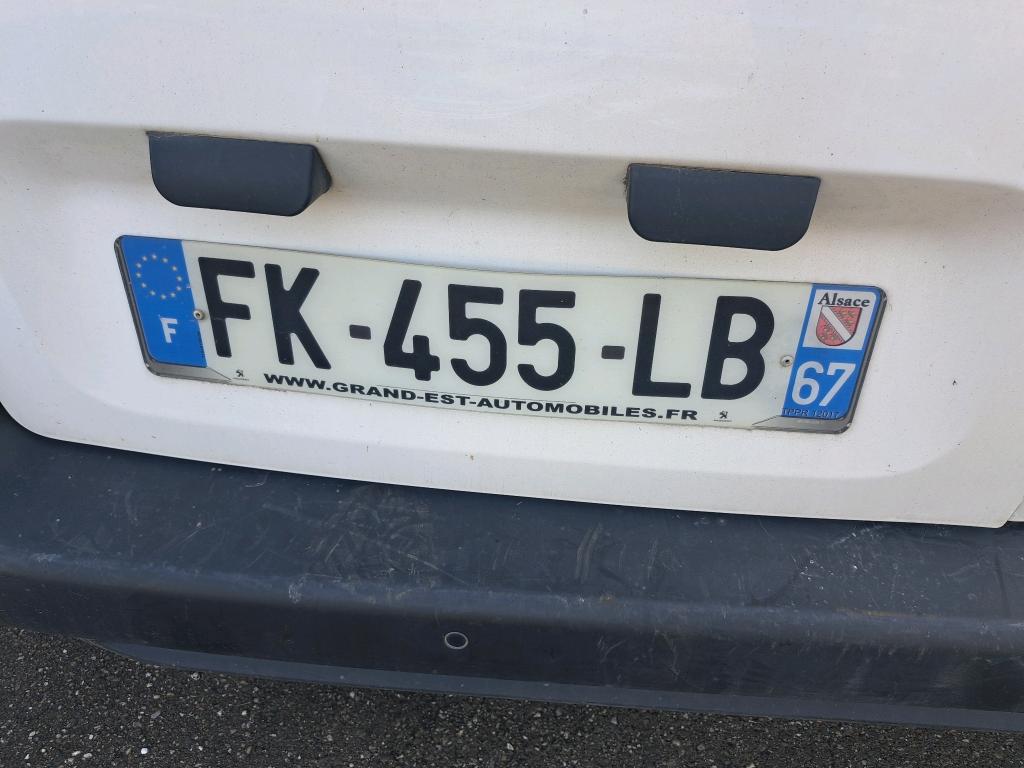 Peugeot PARTNER FOURGON STANDARD 650 KG BLUEHDI 100 BVM5 PREMIUM 2019