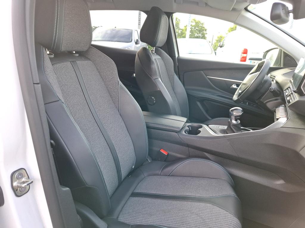 Peugeot 3008 BlueHDi 130ch S&S BVM6 Allure 2022