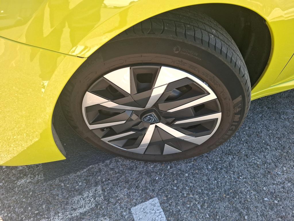 Peugeot 208 Hybrid 110 ch e-DCS6 Style 2025
