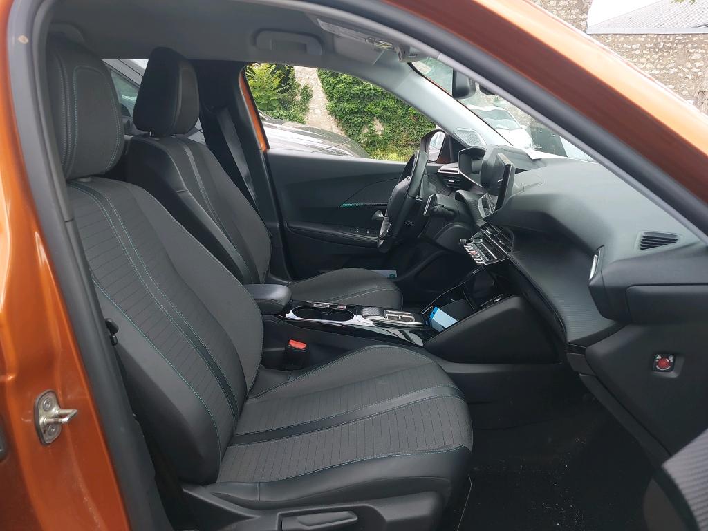 Peugeot 2008 PureTech 130 S&S EAT8 Allure Pack 2022