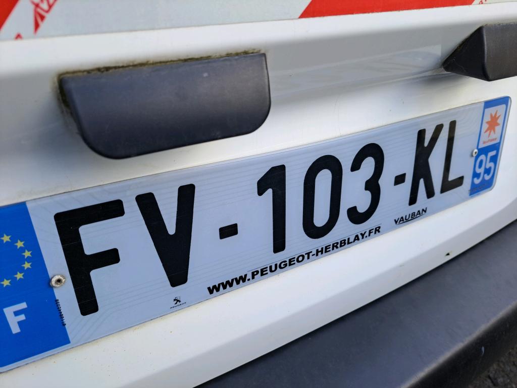 Peugeot PARTNER FOURGON STANDARD 650 KG BLUEHDI 100 S&S BVM5 PREMIUM 2020