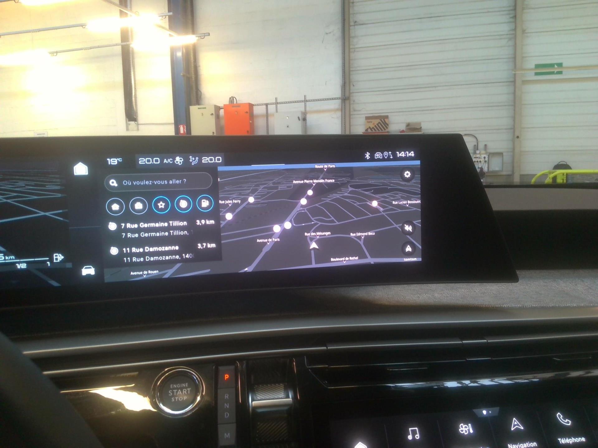 Peugeot 3008 Hybrid 136 e-DCS6 Allure 2024