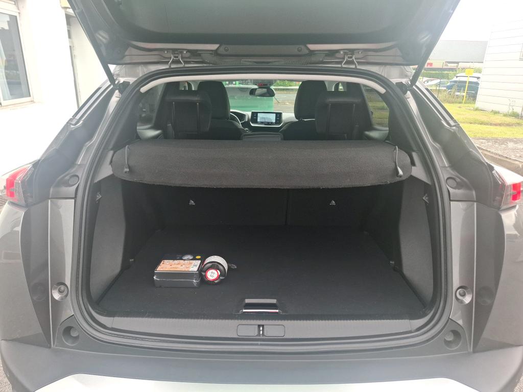 Peugeot 2008 BlueHDi 130 S&S EAT8 Allure Pack 2022