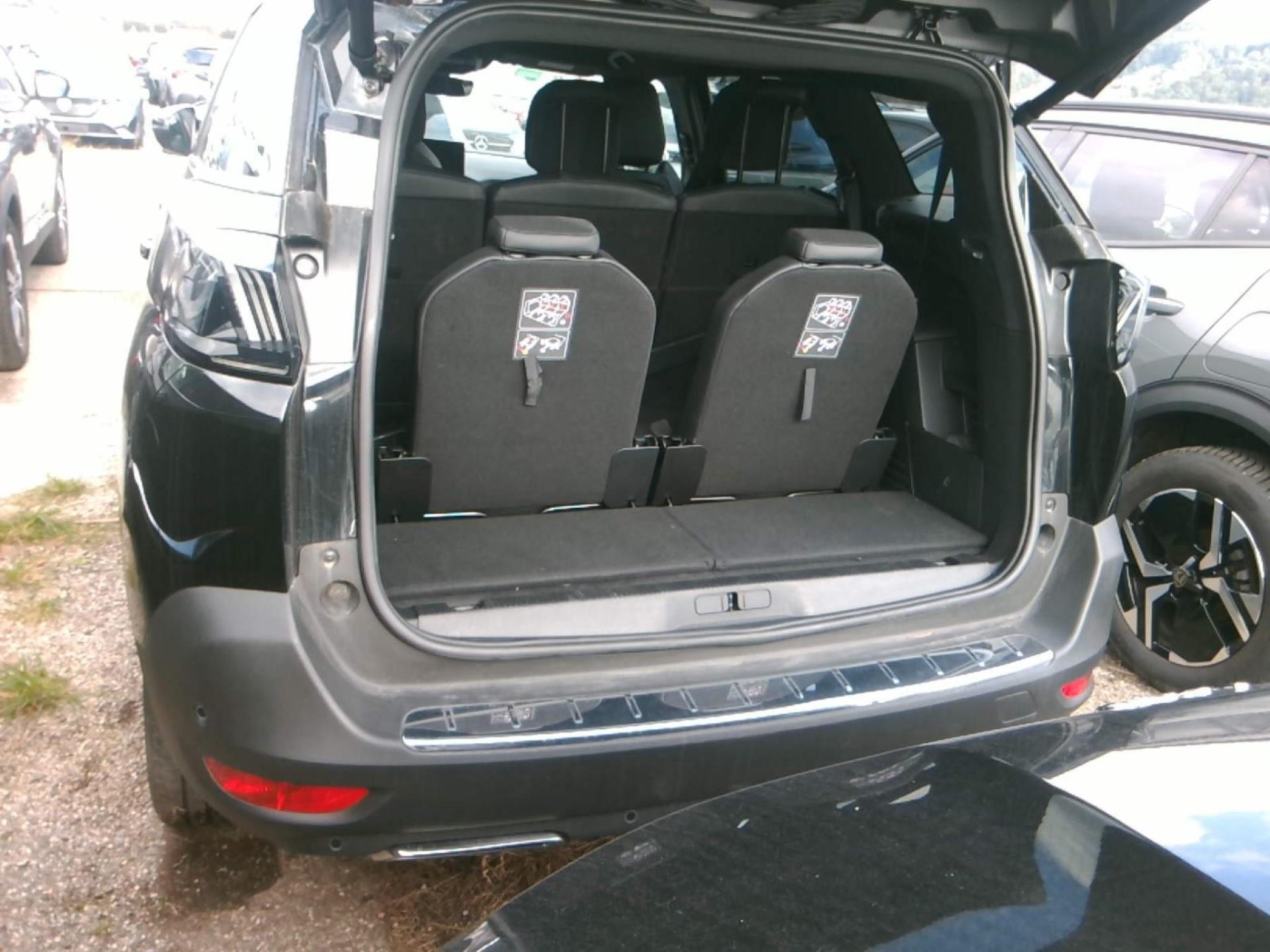 Peugeot 5008 Hybrid 136 e-DCS6 GT 2024