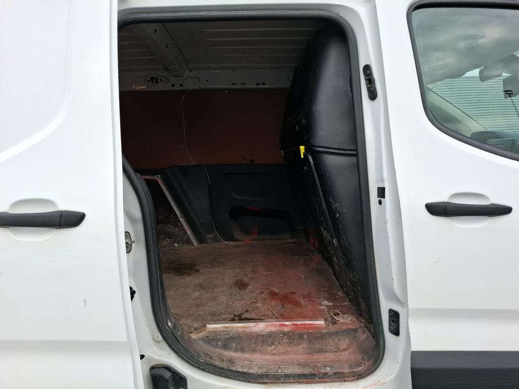 Peugeot PARTNER FOURGON STANDARD 650 KG BLUEHDI 100 S&S BVM5 PREMIUM 2020