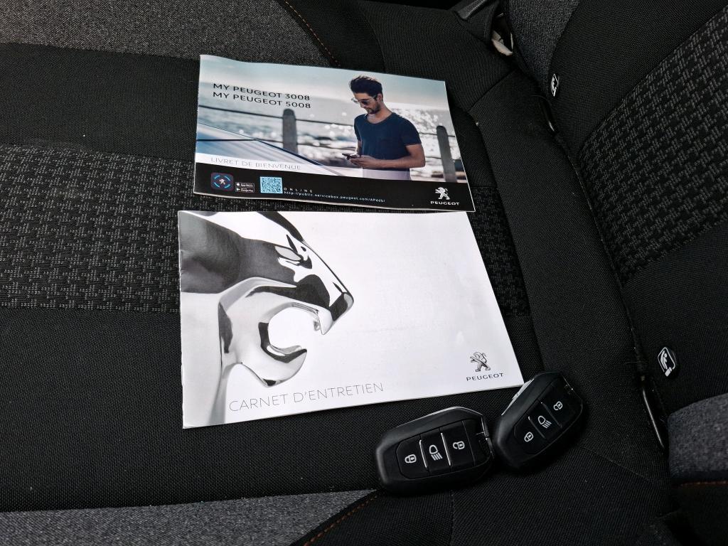 Peugeot 3008 Puretech 130ch S&S EAT8 Active Business 2021