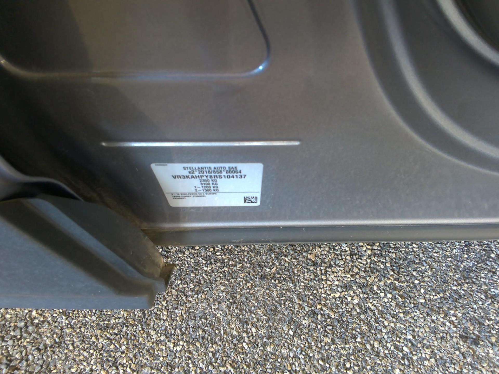 Peugeot 5008 Hybrid 136 e-DCS6 GT 2024