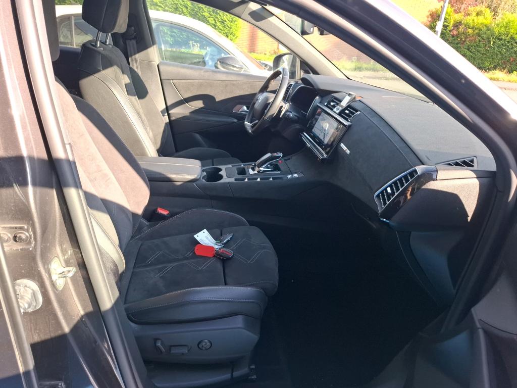 DS DS7 Crossback BlueHDi 130 EAT8 Performance Line+ 2022