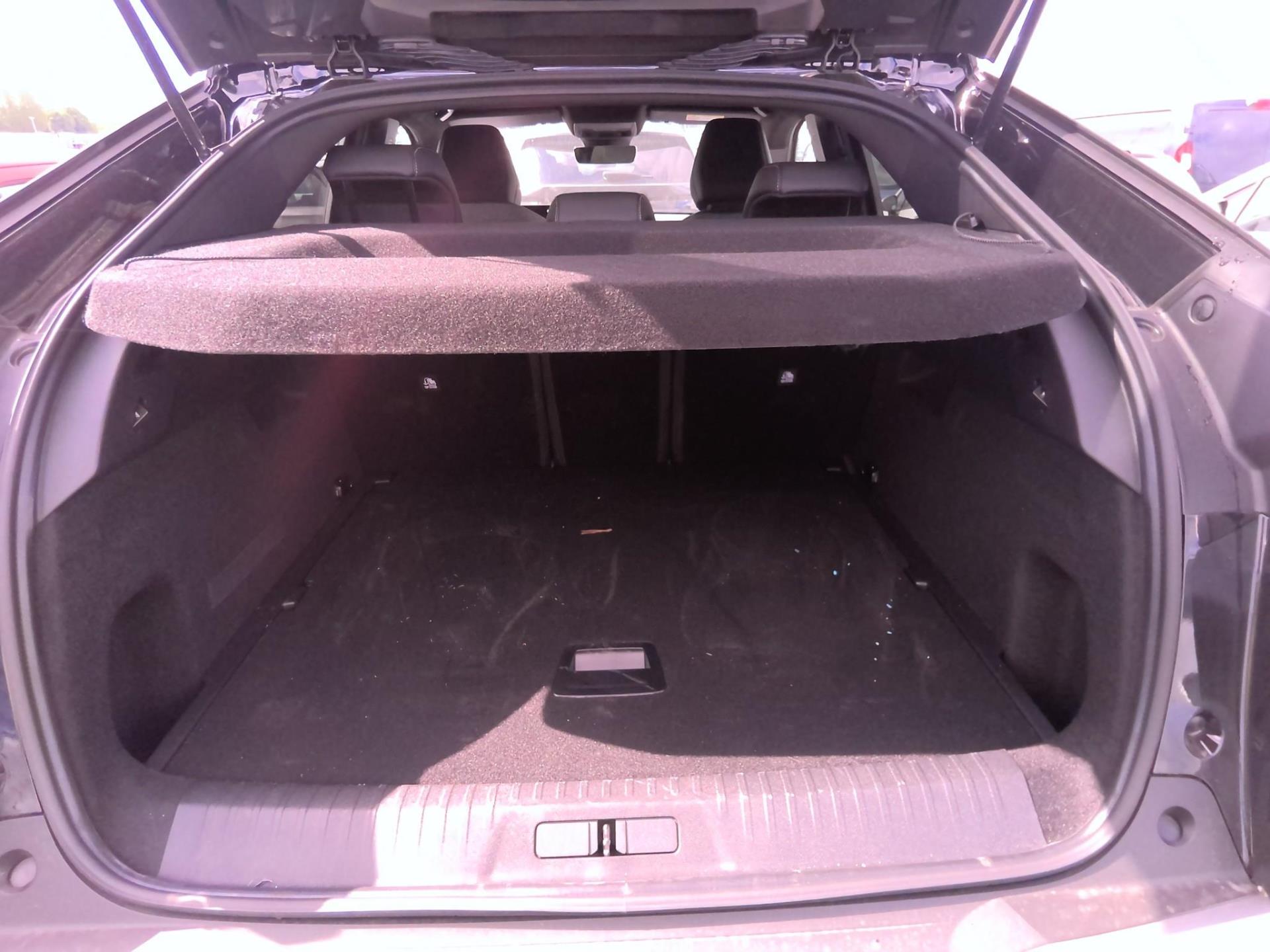 Peugeot 3008 Hybrid 136 e-DCS6 Allure 2025
