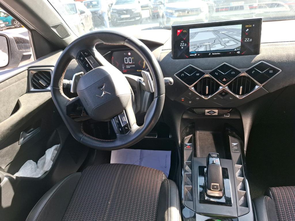 DS DS3 Crossback BlueHDi 130 EAT8 Performance Line+ 2022