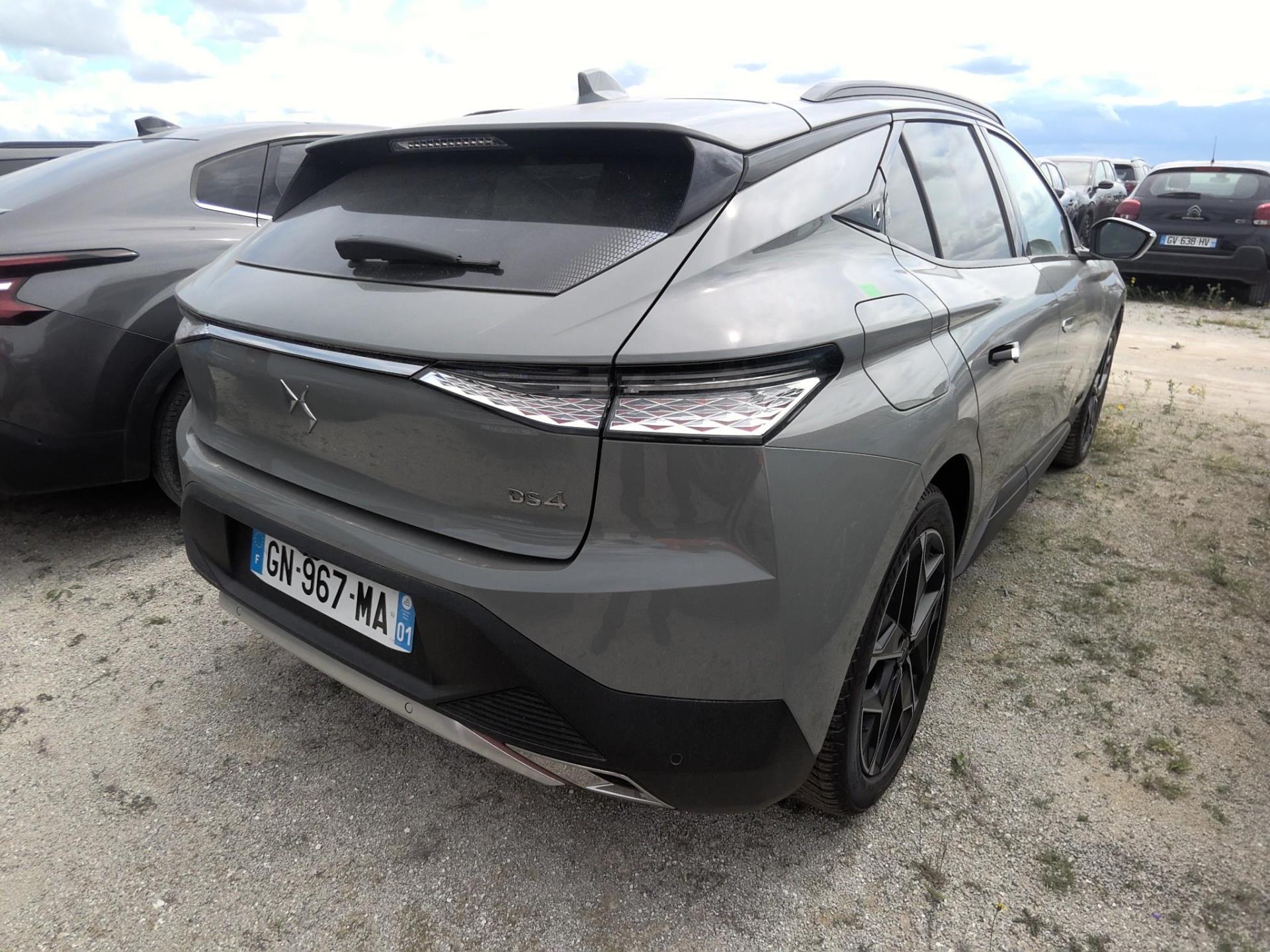 DS DS 4 PureTech 130 EAT8 Cross Rivoli 2023