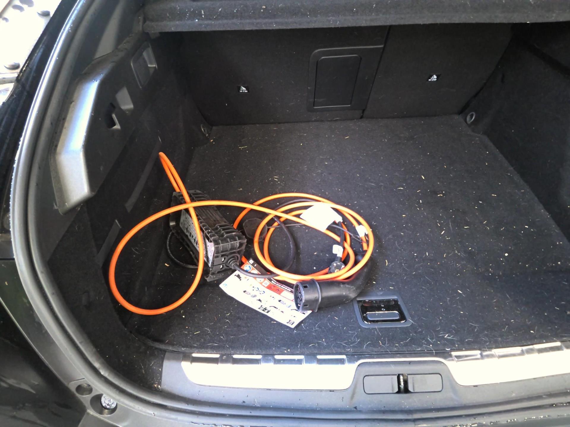 Peugeot 408 PHEV 180 e-EAT8 GT 2023