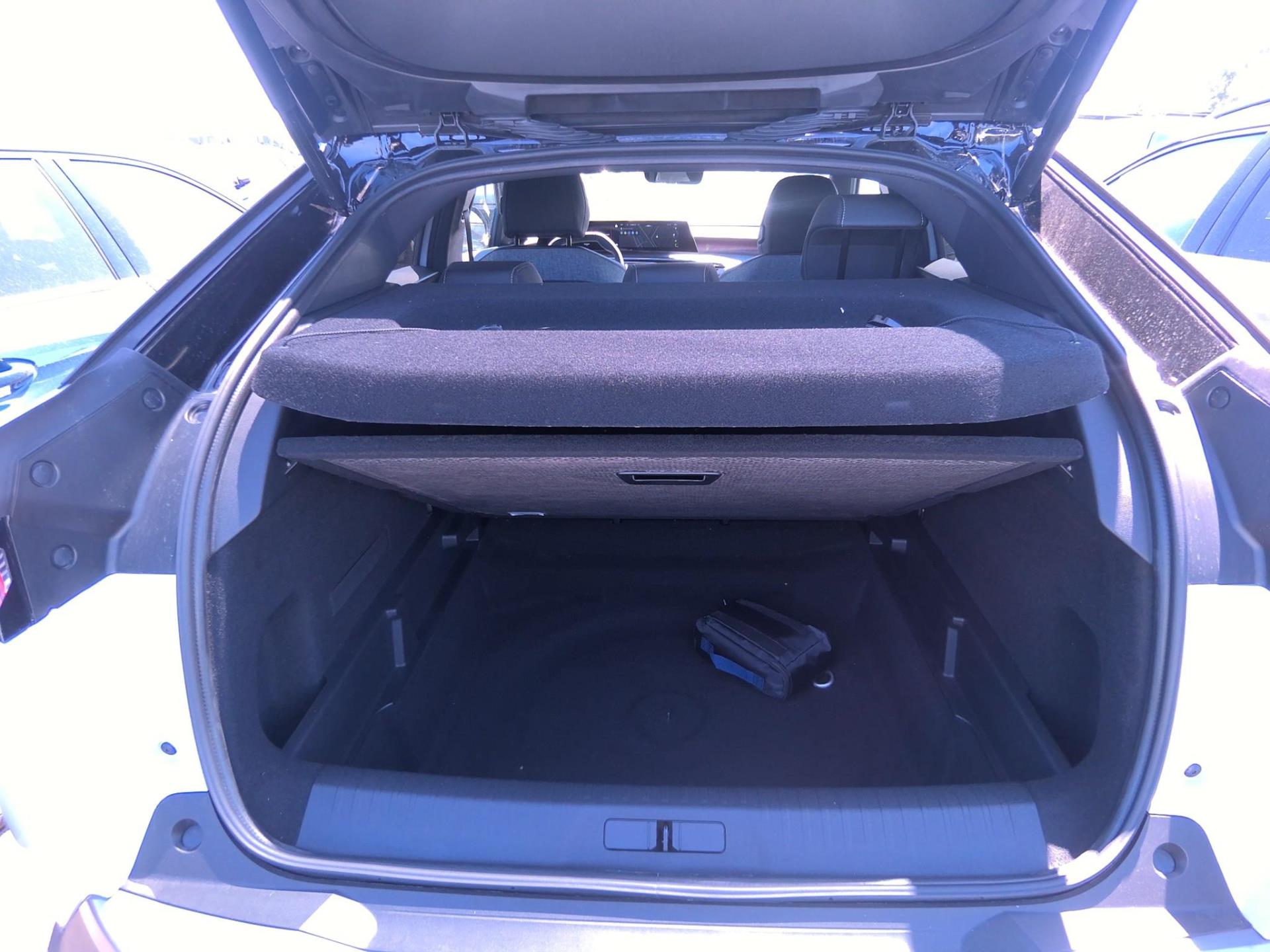 Peugeot 3008 Hybrid 145 e-DCS6 GT 2025