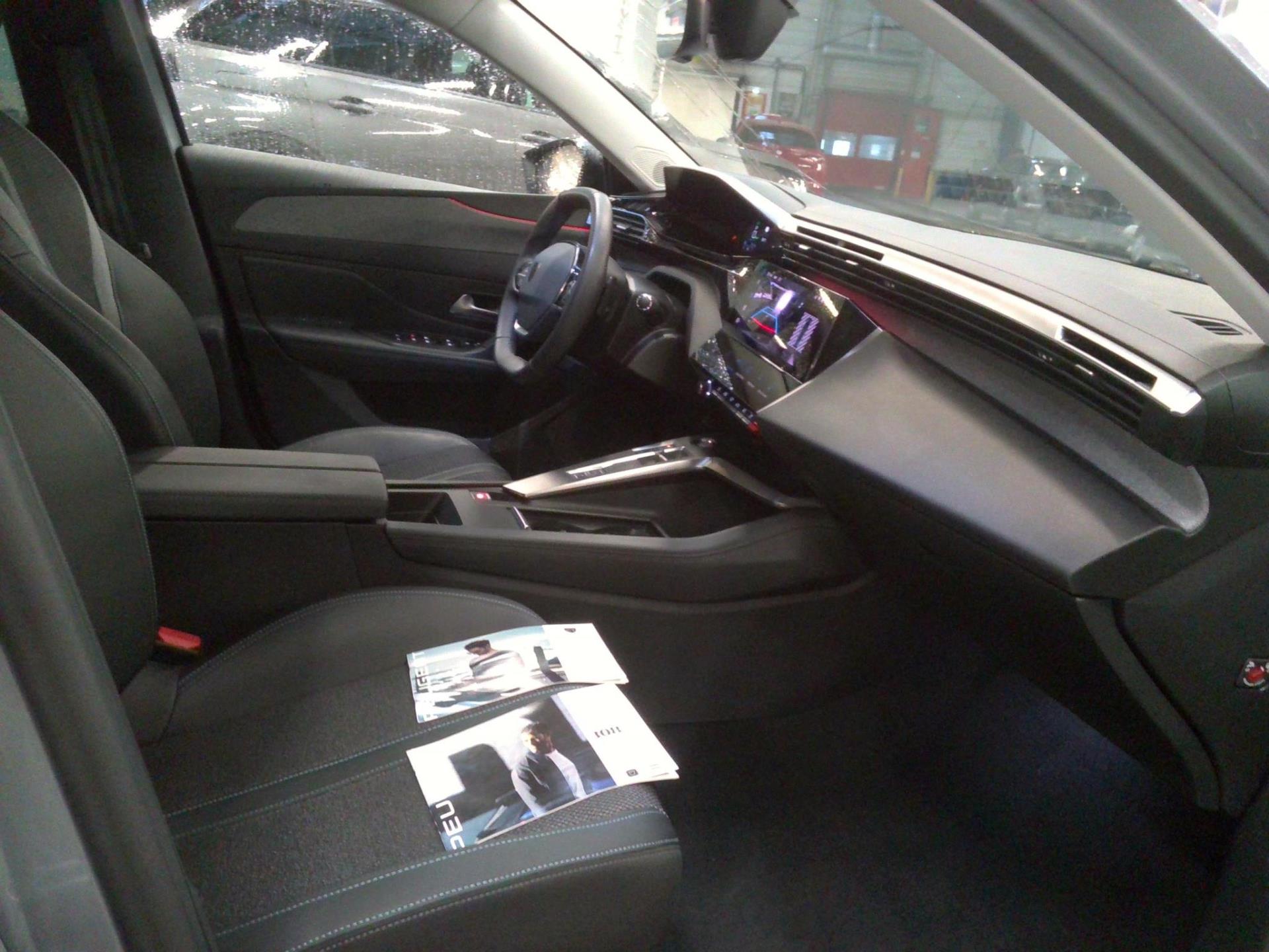 Peugeot 308 PHEV 180 e-EAT8 Allure Pack 2022