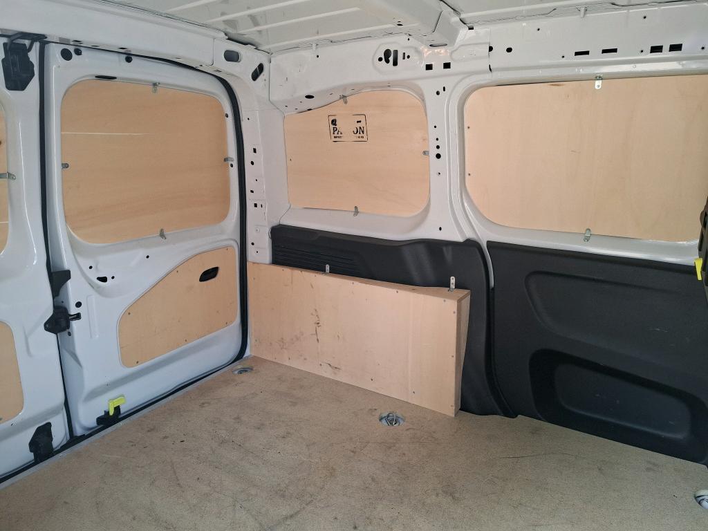 Peugeot PARTNER FOURGON STANDARD 650 KG PURETECH 110 S&S BVM6 PREMIUM 2021