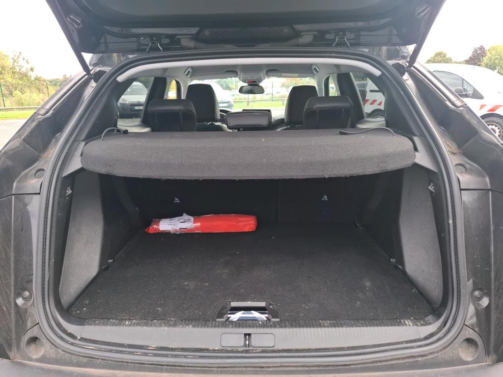 Peugeot 2008 BlueHDi 130 S&S EAT8 Allure 2022