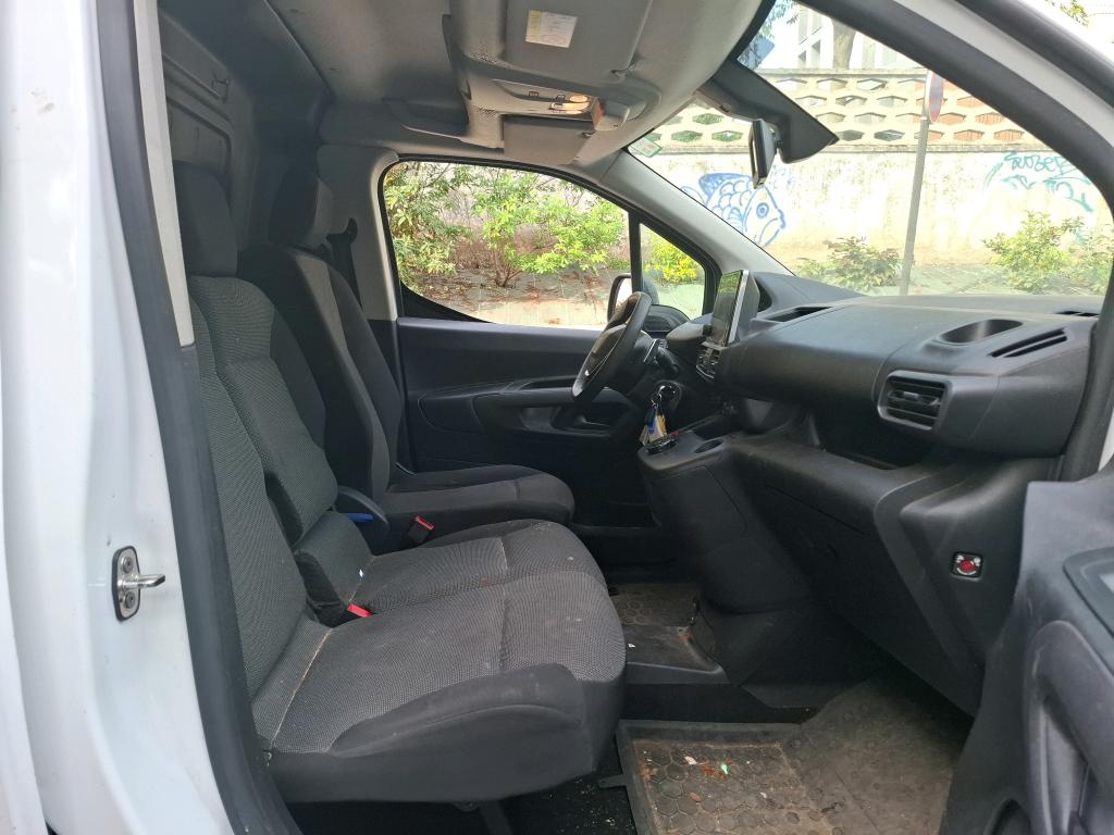 Peugeot PARTNER FOURGON LONG 950 KG BLUEHDI 130 S&S EAT8 ASPHALT 2020
