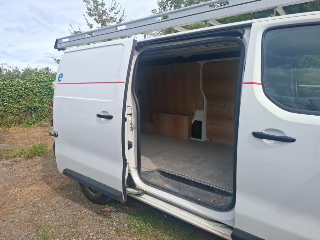 Peugeot EXPERT FGN TOLE LONG 2.0 BLUEHDI 120 S&S BVM6 ASPHALT 2021