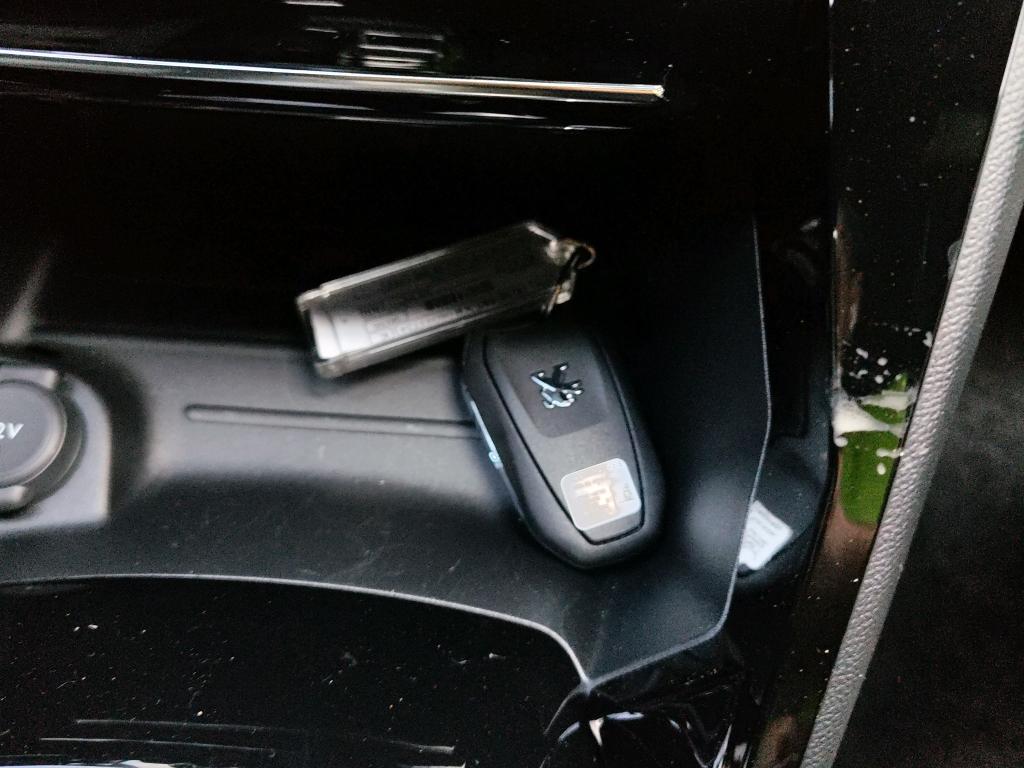 Peugeot 2008 Electrique 136 ch GT 2023