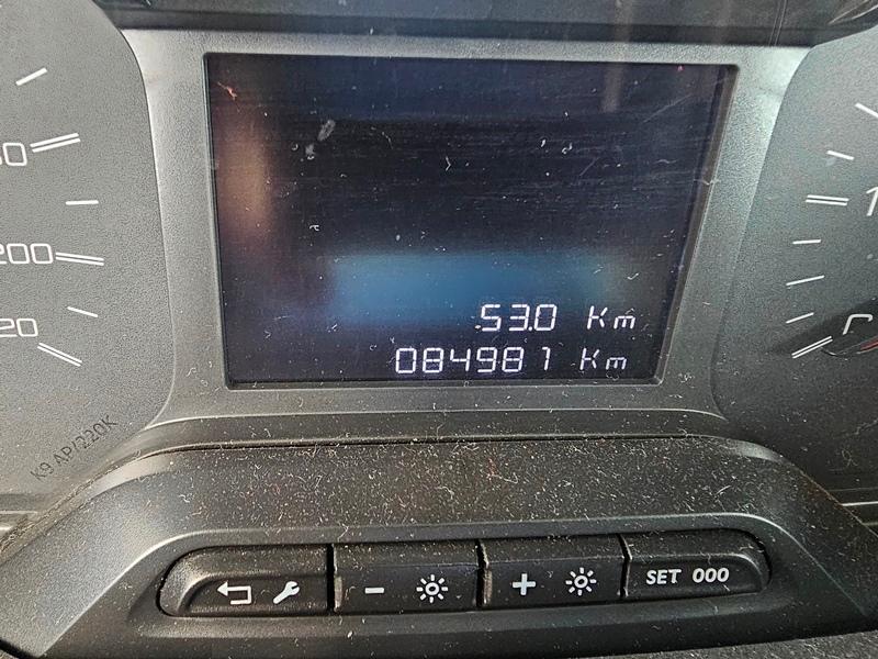 Peugeot Partner Nuevo Partner Pro Standard 600kg BlueHDi 100 S&S 5 Vel. MAN ?6.2 ( . )