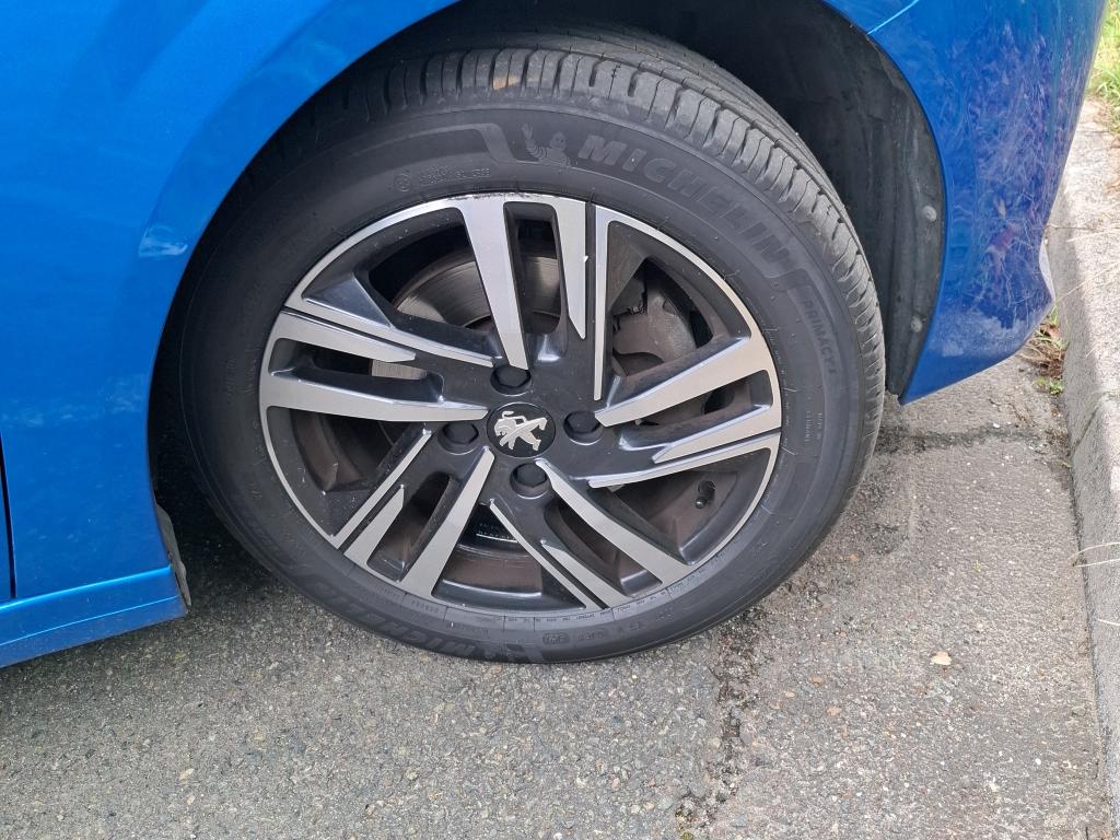 Peugeot 208 PureTech 100 S&S EAT8 Allure 2022