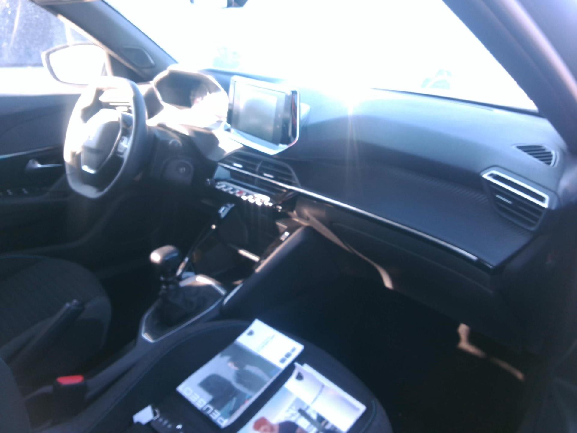 Peugeot 2008 PureTech 100 S&S BVM6 Style 2023