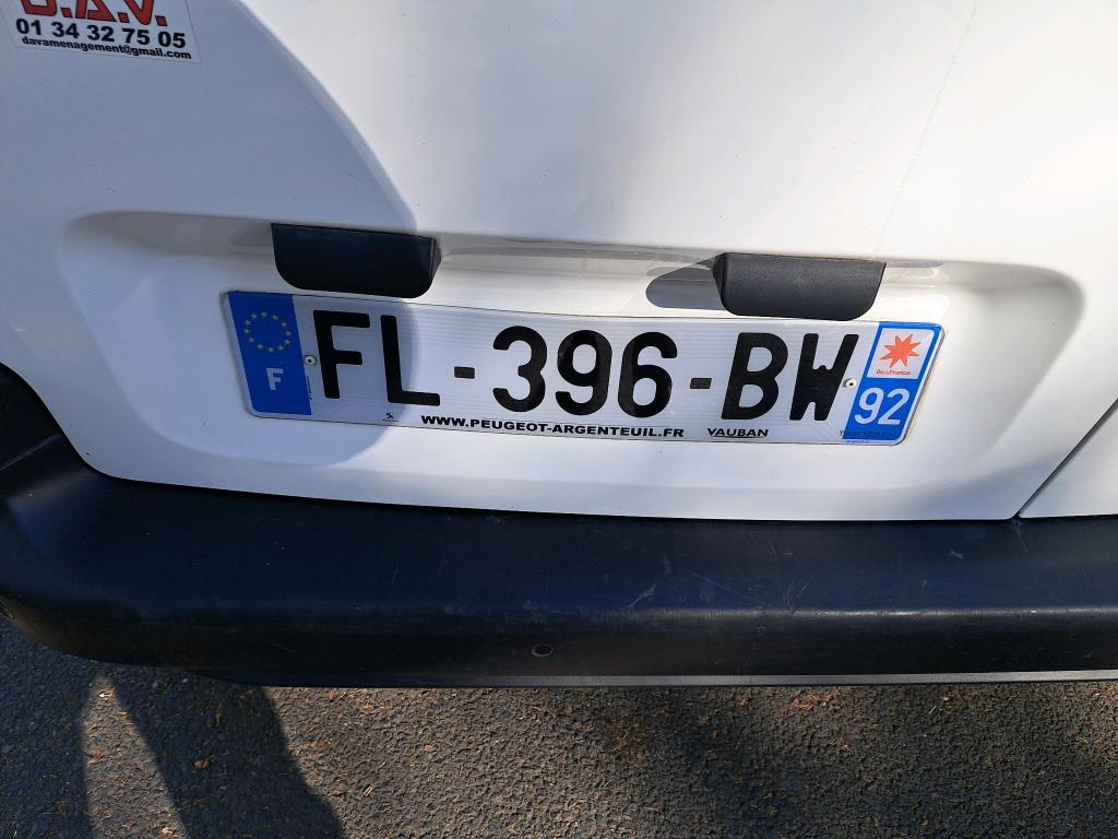 Peugeot PARTNER FOURGON STANDARD 650 KG BLUEHDI 75 BVM5 PREMIUM 2019