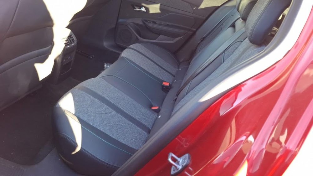 Foto Peugeot 408 6