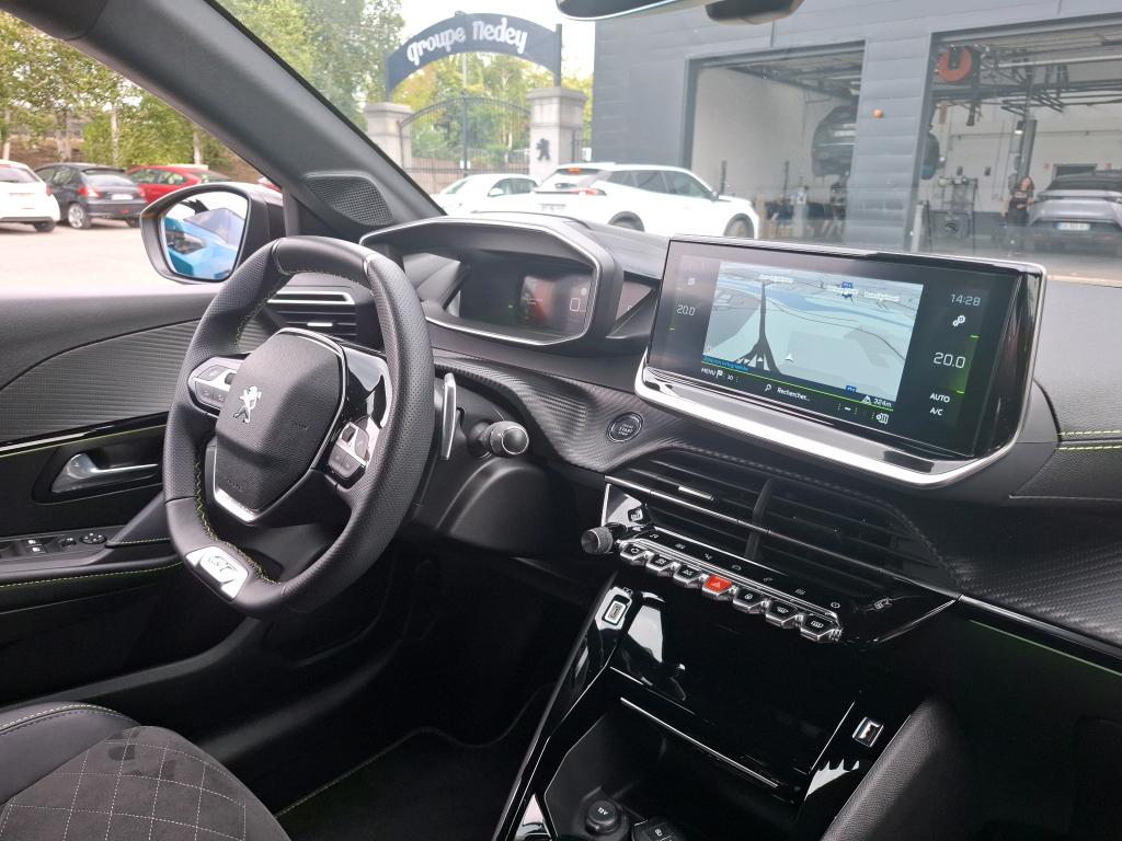 Peugeot 208 PureTech 100 S&S EAT8 GT Pack 2022
