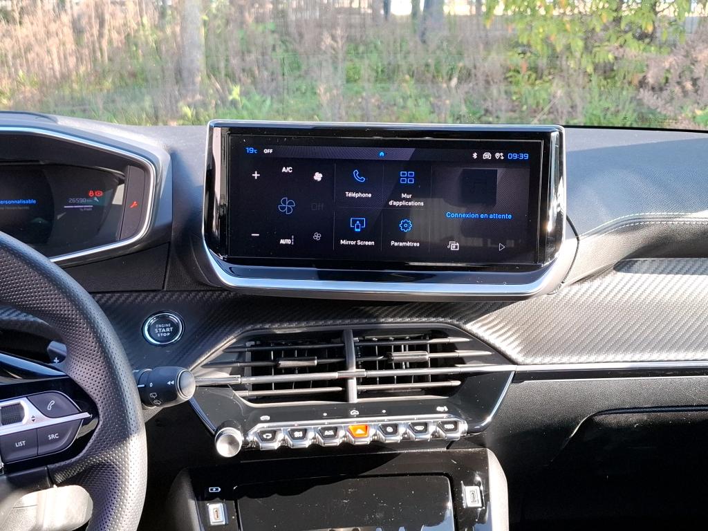 Peugeot 208 Hybrid 100 e-DCS6 GT 2025