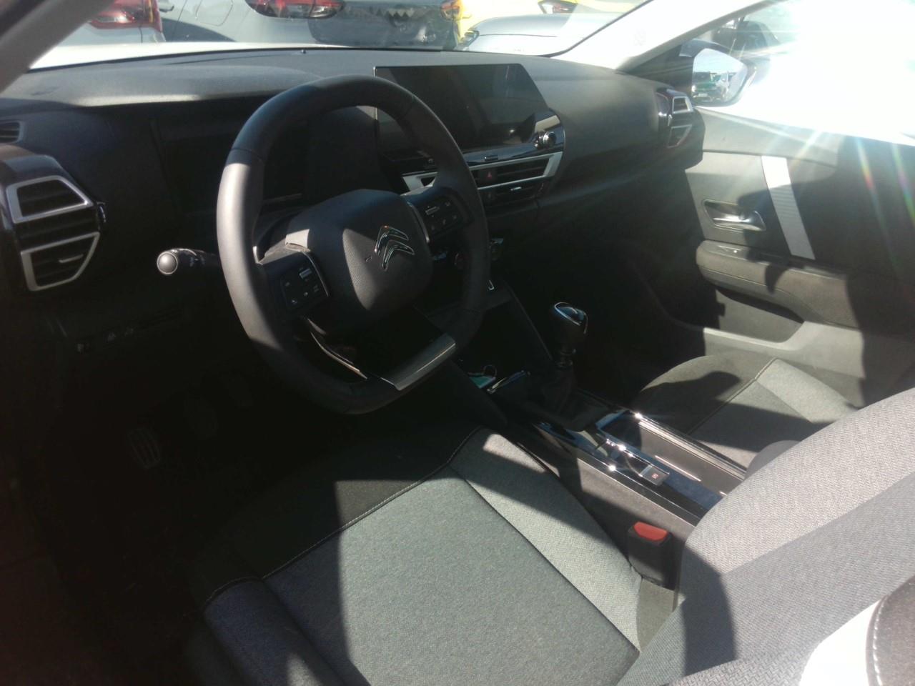 Foto Citroën C4 X 3