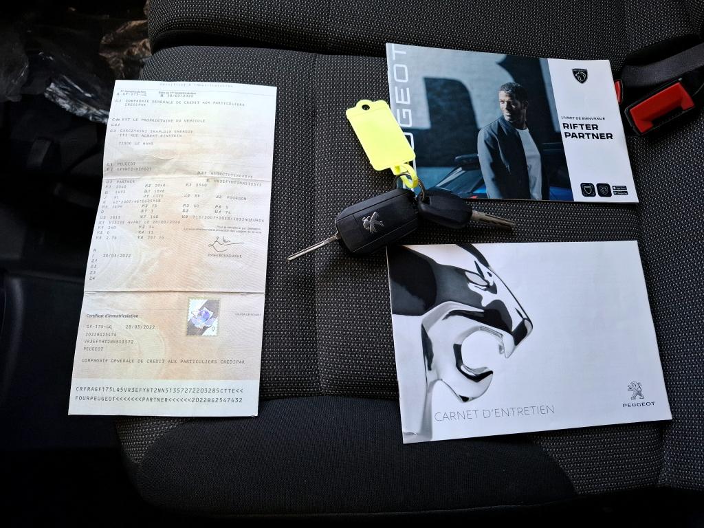 Peugeot PARTNER FOURGON STANDARD 650 KG BLUEHDI 100 S&S BVM6 PREMIUM 2022