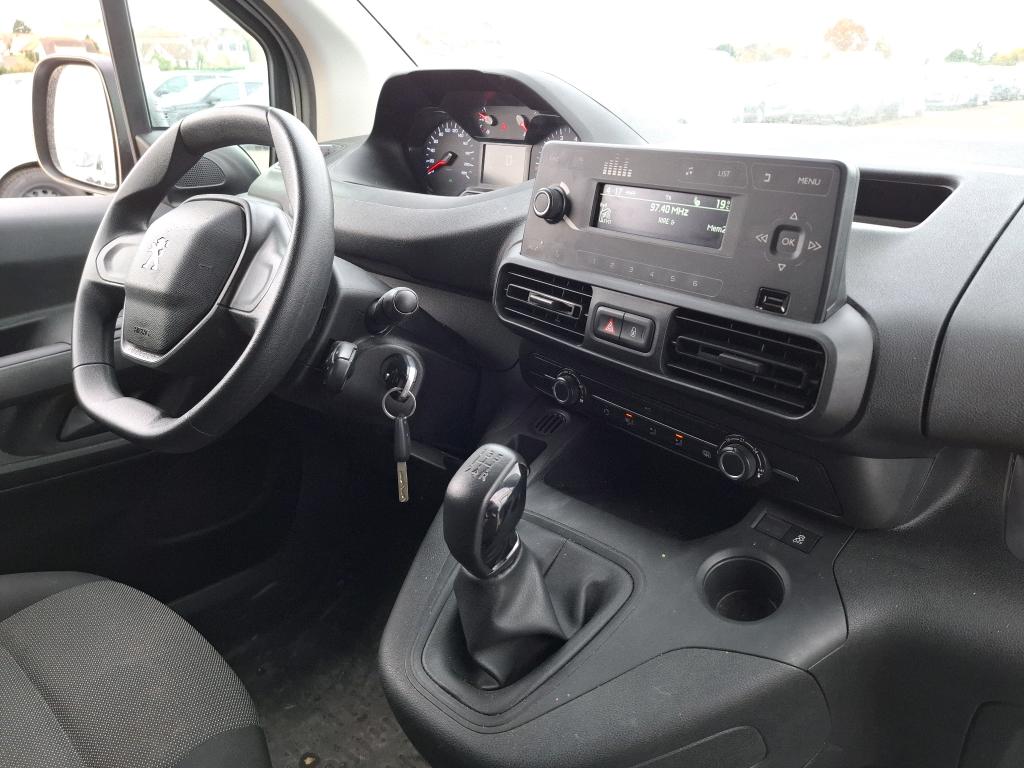 Peugeot PARTNER FOURGON STANDARD 650 KG BLUEHDI 100 S&S BVM5 PREMIUM 2021