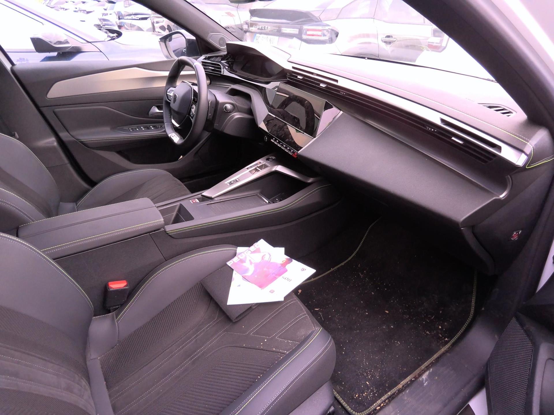 Peugeot 408 Hybrid 136 e-DCS6 GT 2024