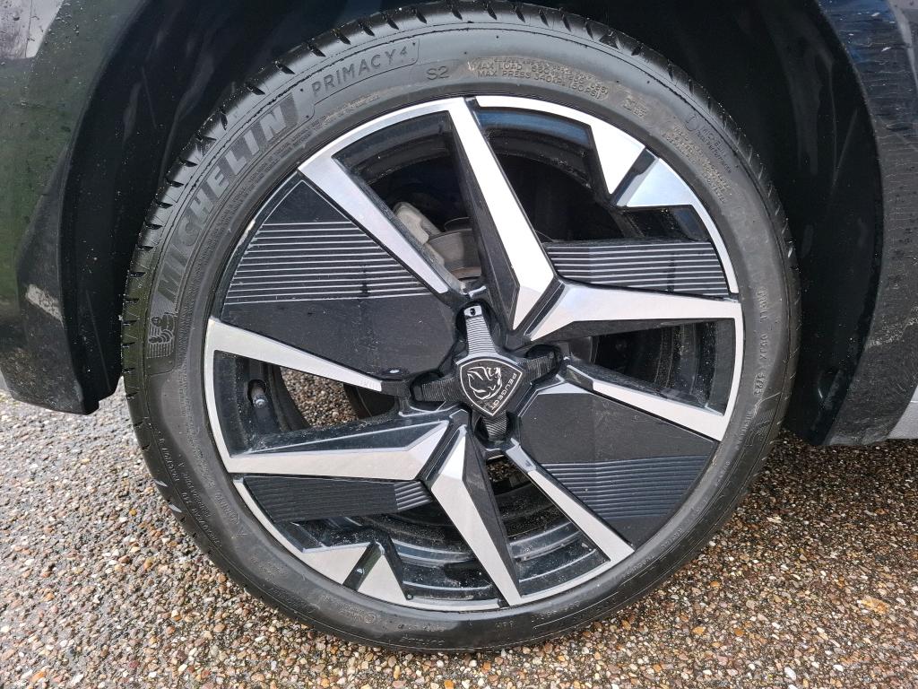 Peugeot 208 PureTech 100 S&S BVM6 GT 2024