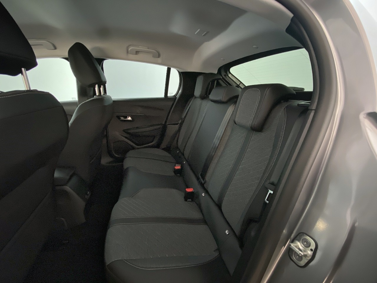 Peugeot 208 Hybrid 100 e-DCS6 Allure 2024