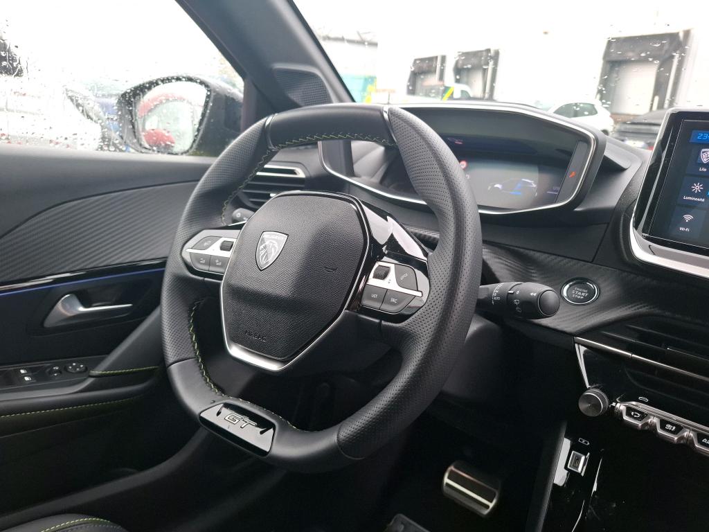 Peugeot 208 Hybrid 145 ch e-DCS6 GT 2025