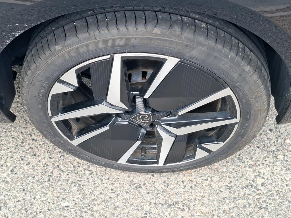 Peugeot 208 Hybrid 110 e-DCS6 GT 2025