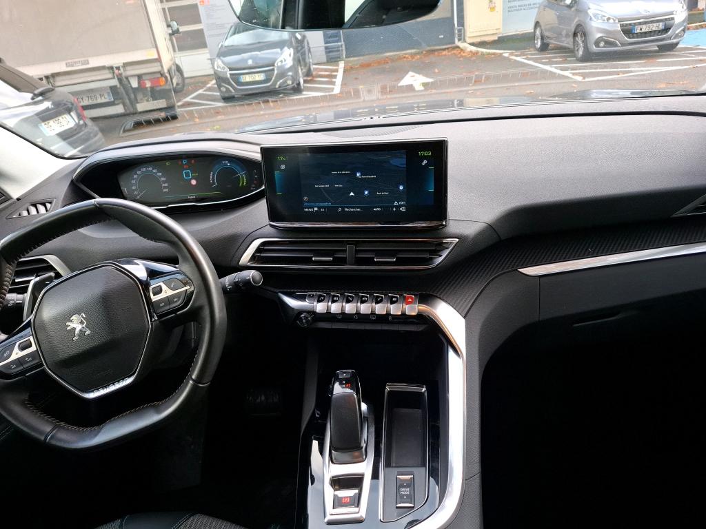 Peugeot 3008 Hybrid 225 e-EAT8 Active Pack 2022