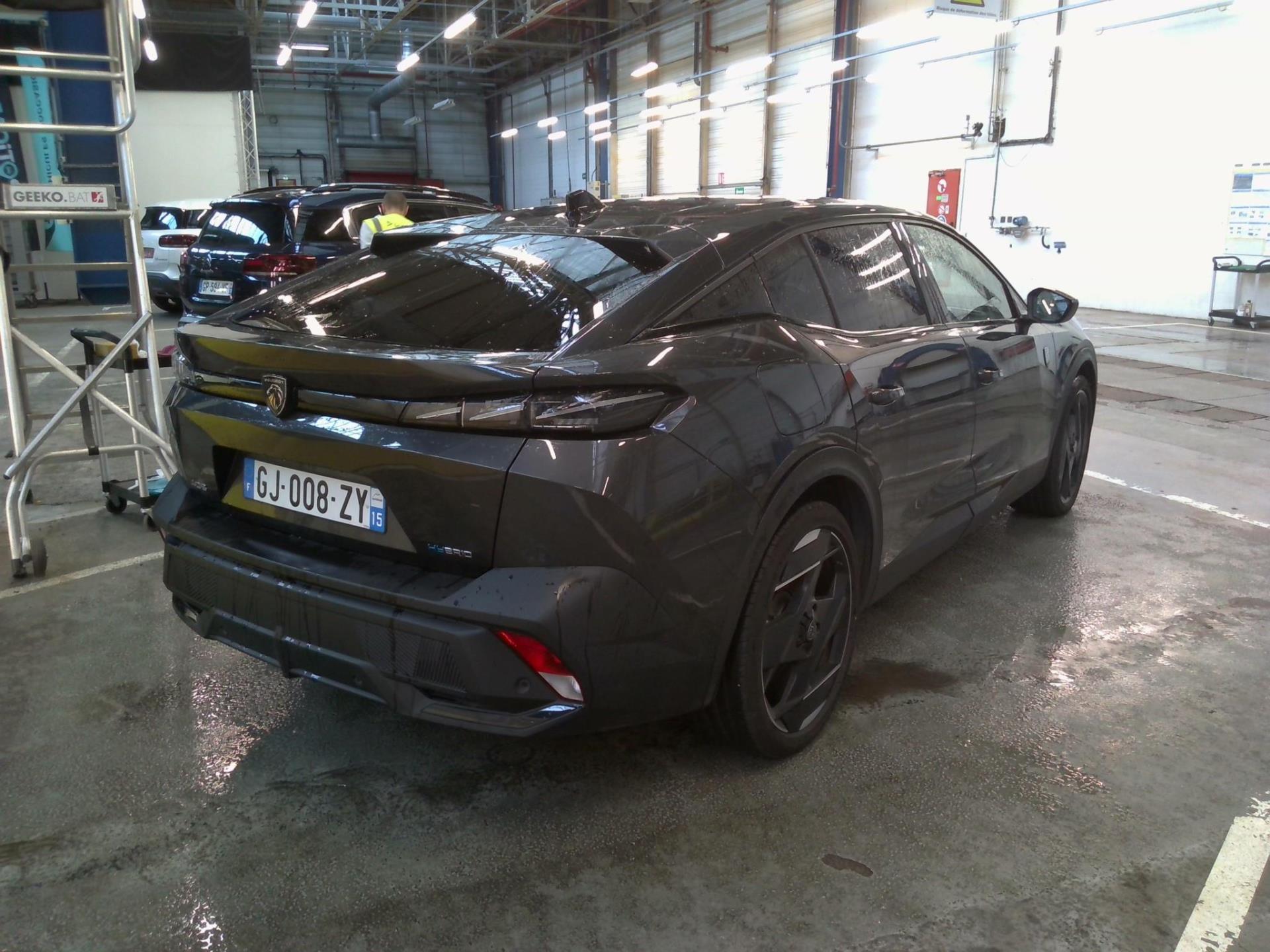 Peugeot 408 PHEV 225 e-EAT8 GT 2022